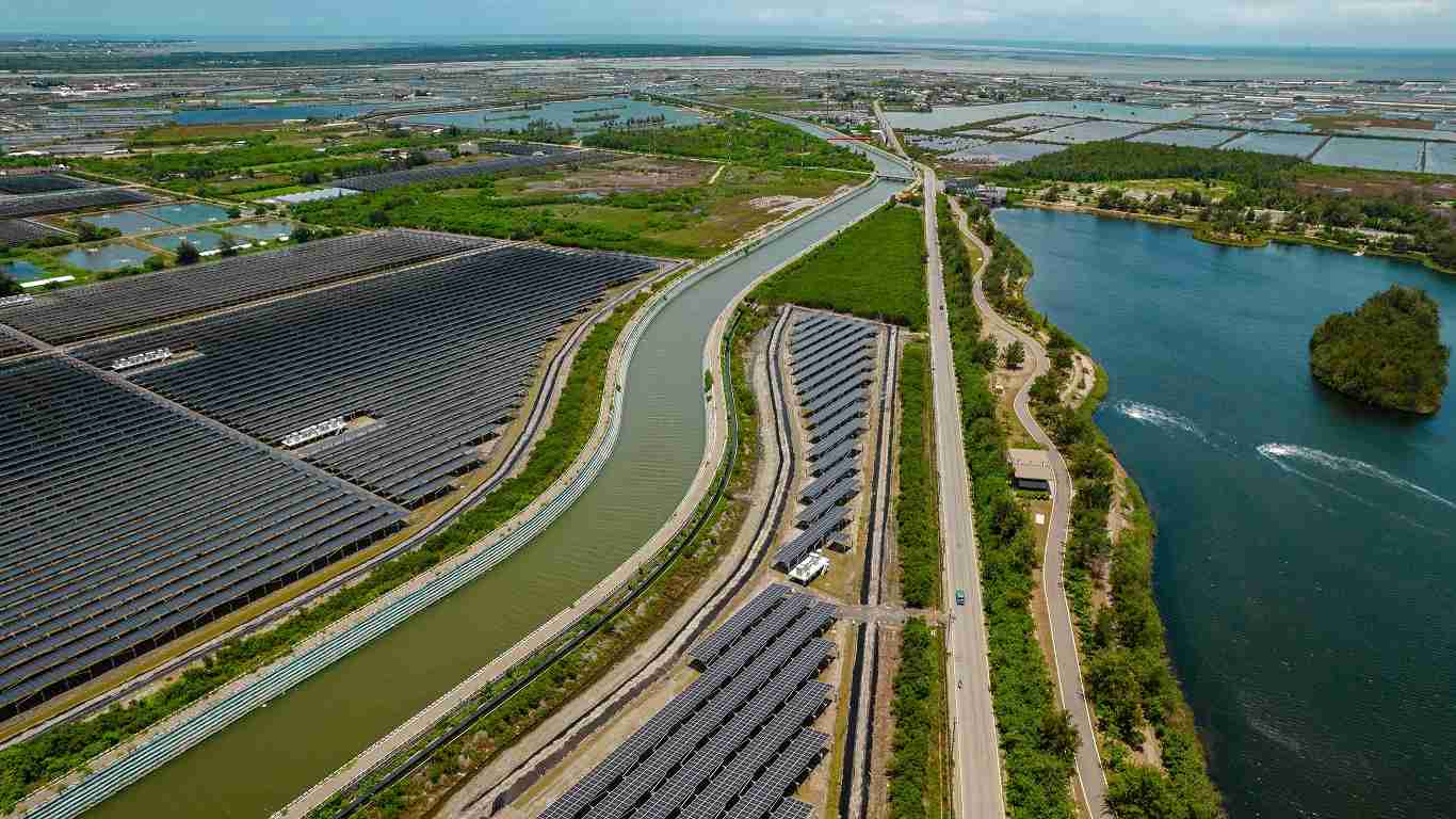 尊时凯龙能源事业提供智慧能源管理、、、、太阳能监控管理、、、全方位电厂建置及运维解决方案，，，并拥有管理超过6000案场的经验